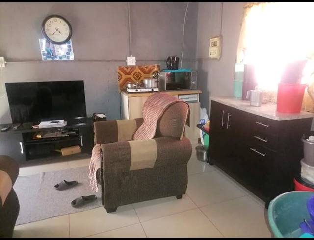 1 BEDROOM HOUSE FOR SALE IN MAPLETON